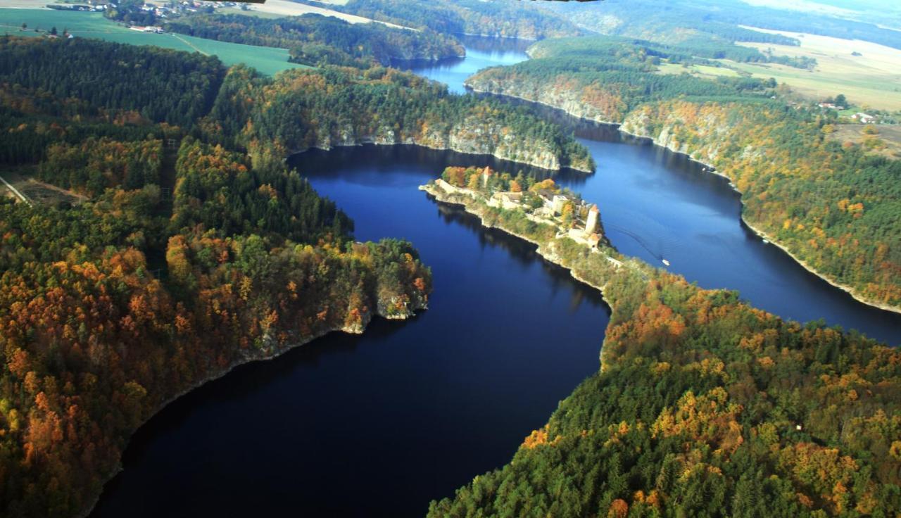 Vila Maringotka na samotě Klucenice Exteriér fotografie